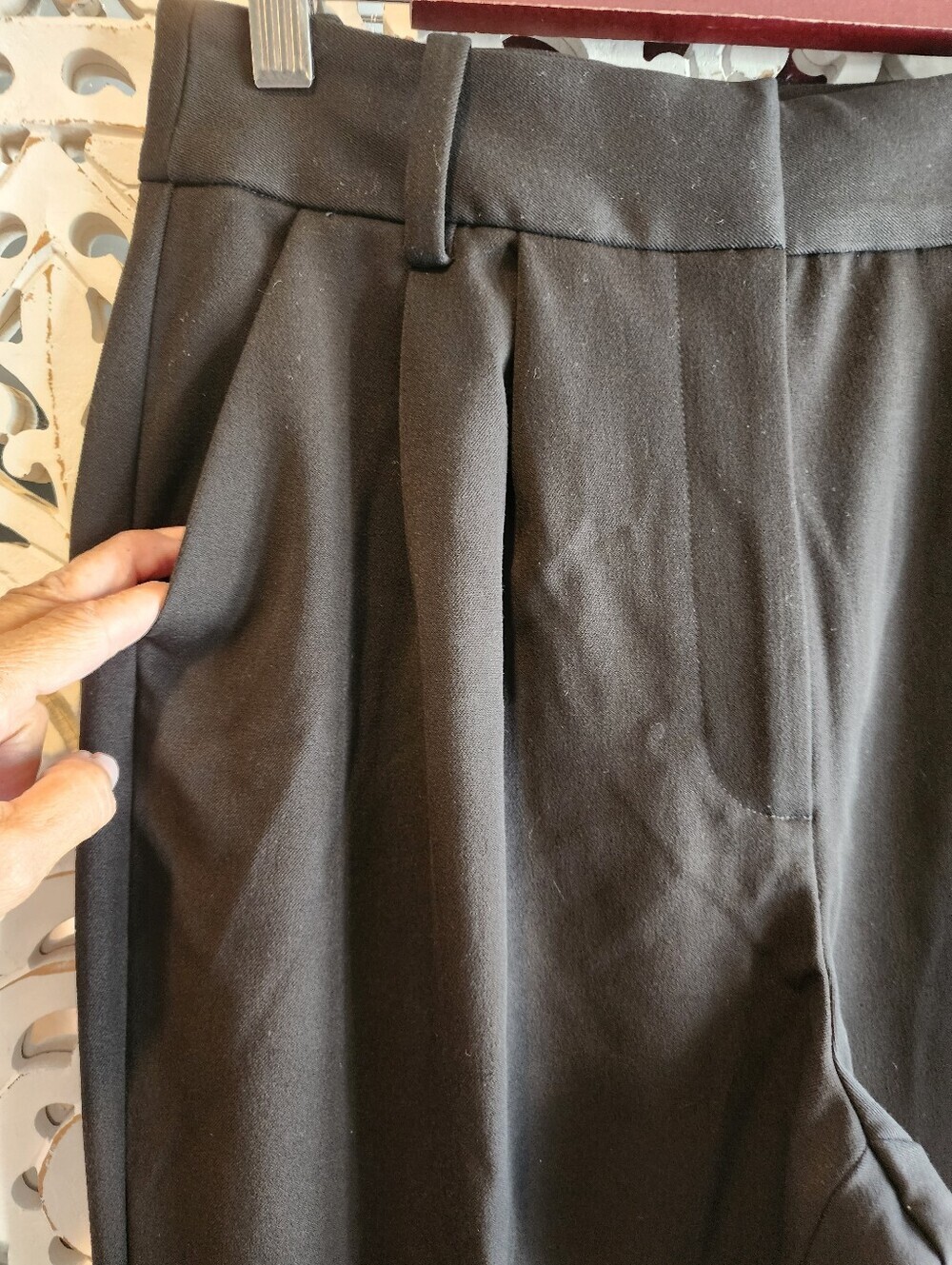 FAVORITE DAUGTHER  BLACK TROUSERS NWT FRONT PLEARS STRAIGHT LEG WOMENS SIZE 4 - Picture 6 of 16